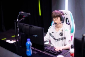  Rookie爆冷击败曼联，出色防守引爆全场！-ky综合平台