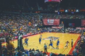 足球最新战报！比利时队迎战葡萄牙队，体能极限考验，赛场硬仗一触即发-ky官网首页